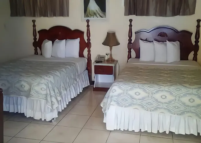 Big Apple Hotel 4*